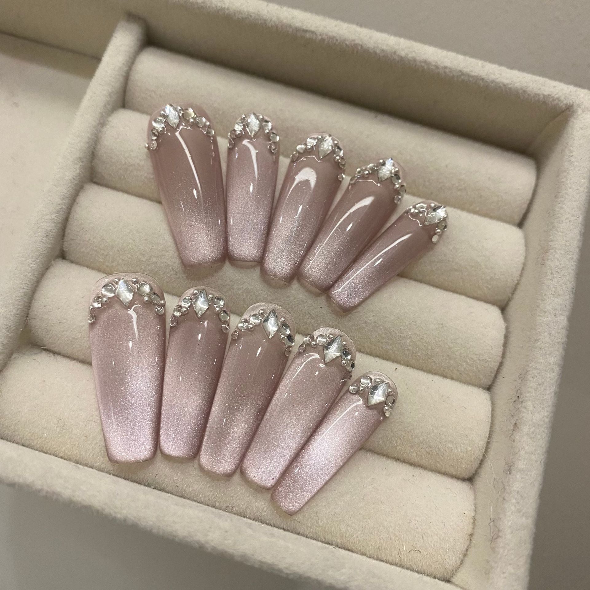 Pink Color Shining Luxury Personal Customized Hand made pressed on long nails