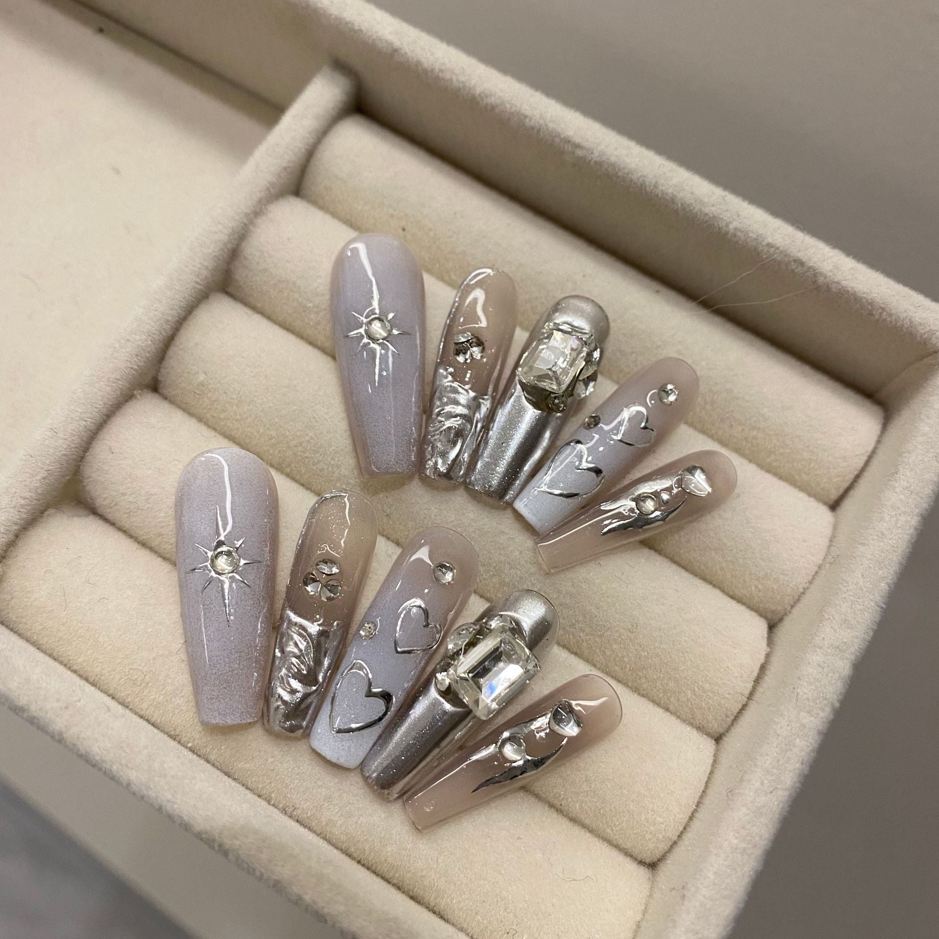 Luxury Shining Cool Personal Customized Hand made Pressed on long nails